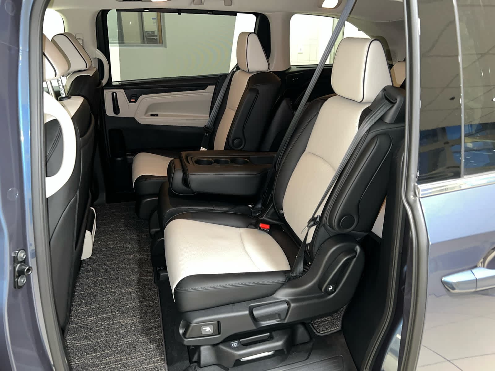 2026 Honda Odyssey Elite - Photo 16