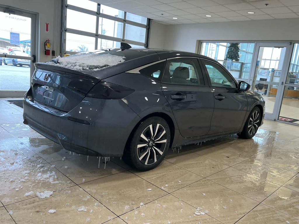 Used 2022 Honda Civic EX-L Hatchback