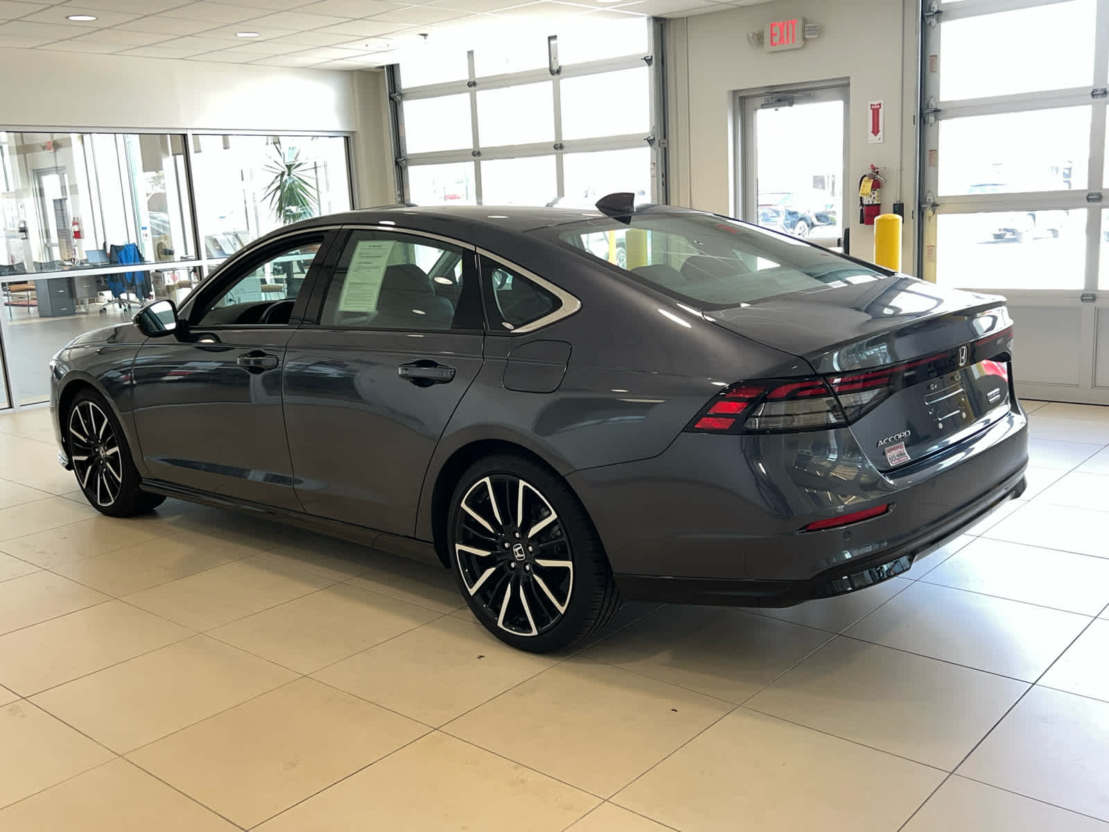 2025 Honda Accord Hybrid Touring - Photo 10
