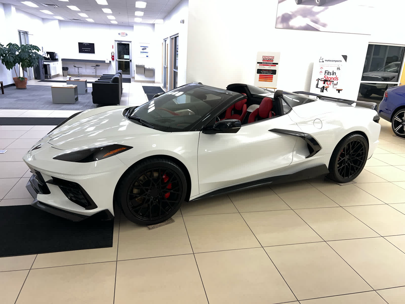 2024 Chevrolet Corvette Stingray 3LT photo 3