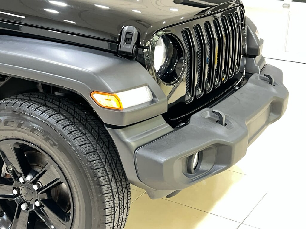 Used 2022 Jeep Wrangler Unlimited Sport Altitude SUV