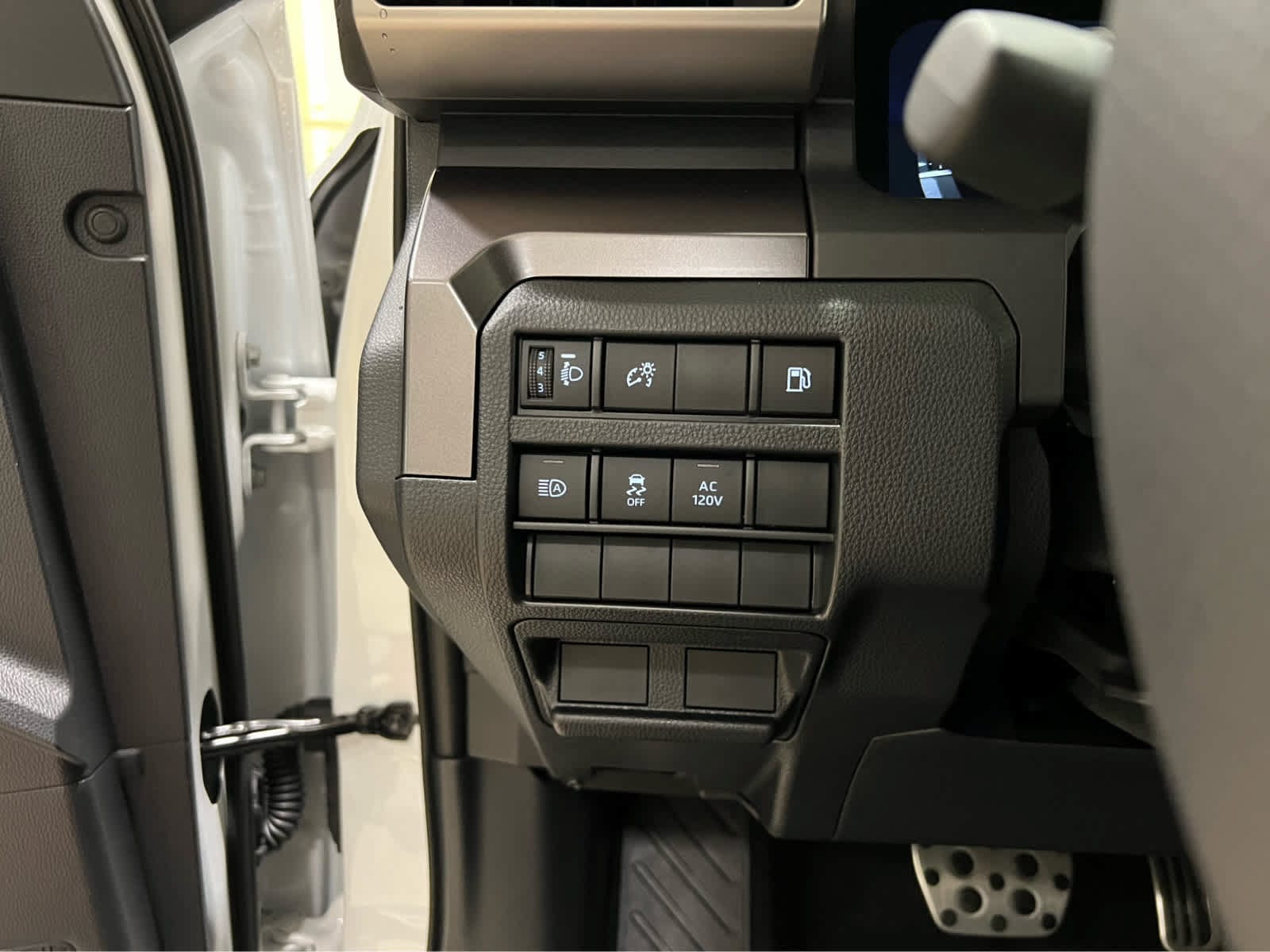 2026 Toyota 4Runner TRD Sport - Photo 18