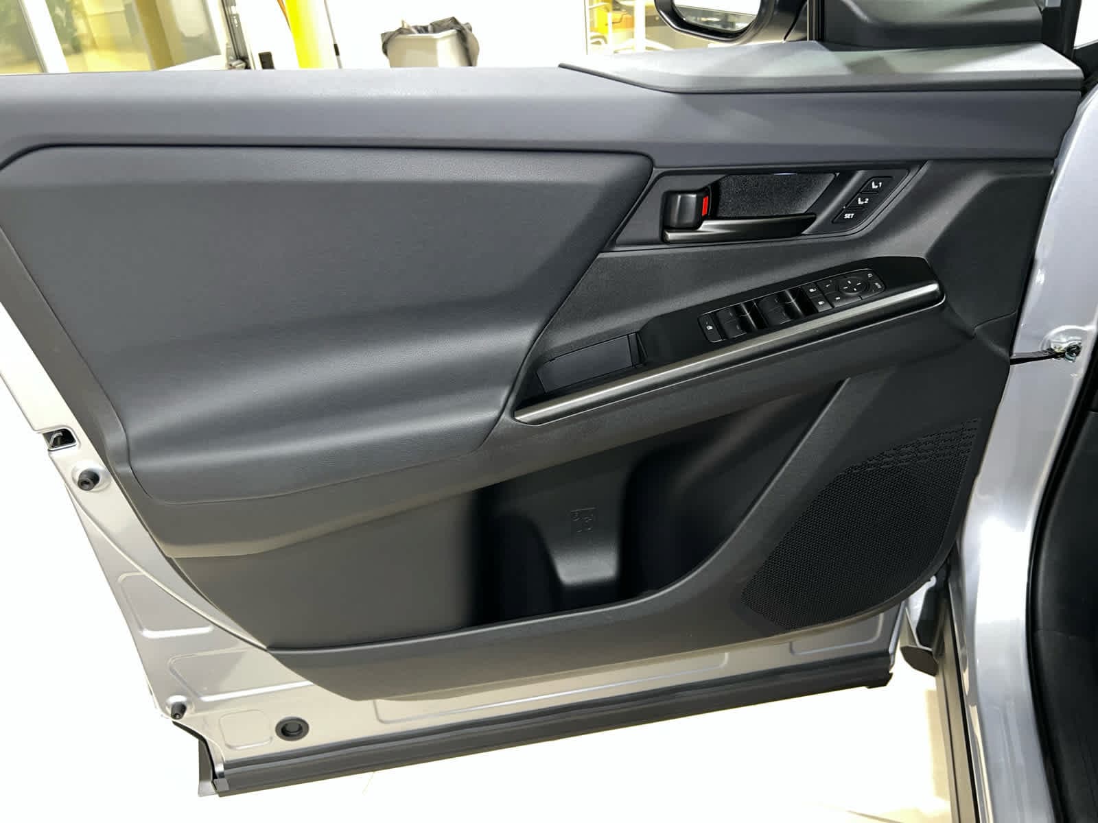 2026 Toyota bZ Woodland Woodland Premium - Photo 12