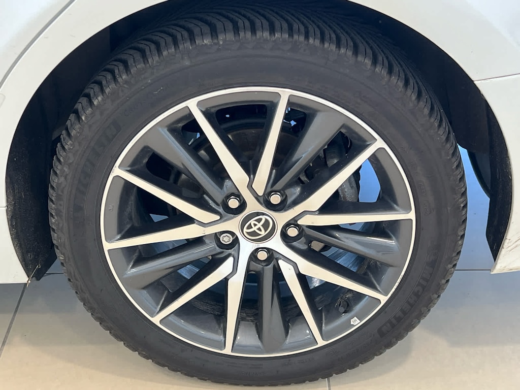 Used 2023 Toyota Camry Hybrid XLE Sedan