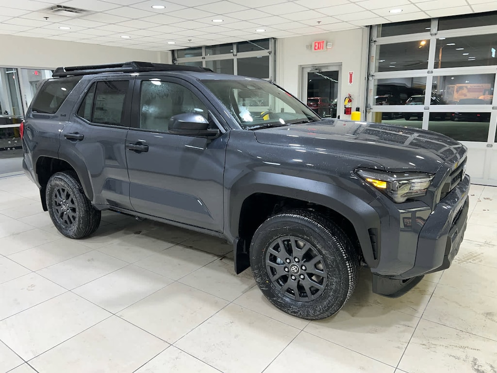 New 2026 Toyota 4Runner SR5 4WD SR5