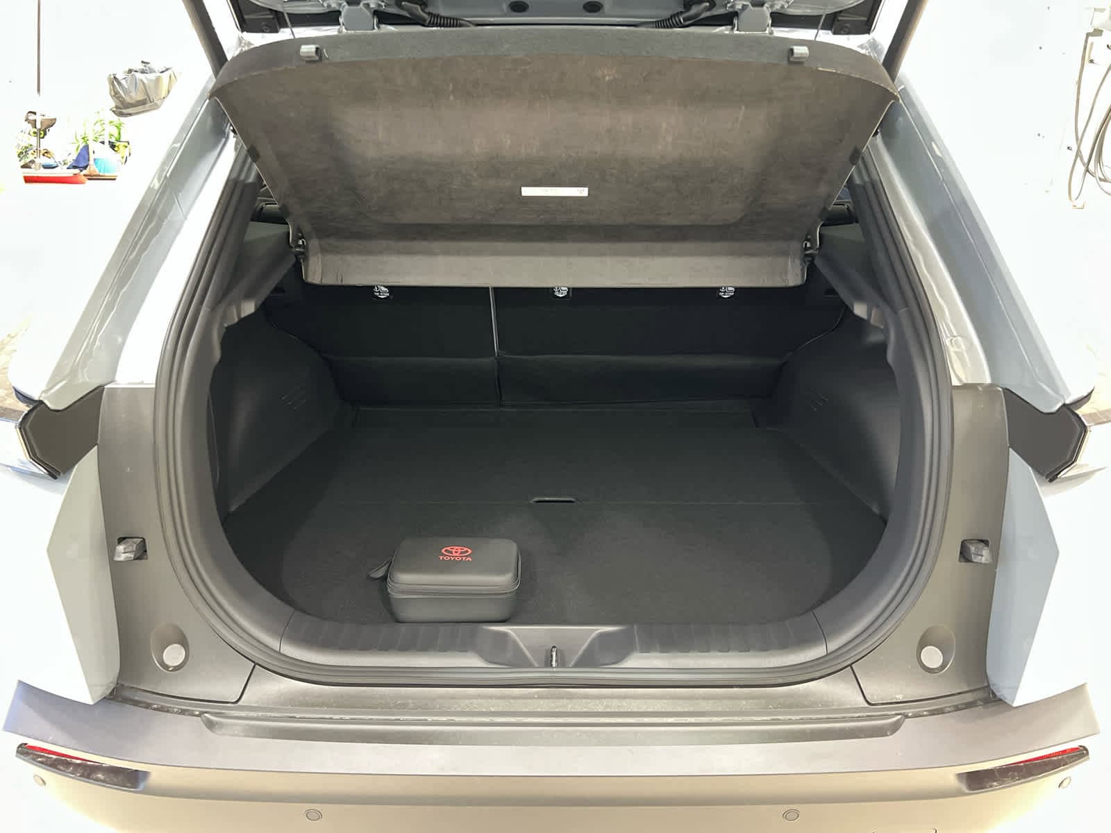 2026 Toyota C-HR XSE - Photo 11