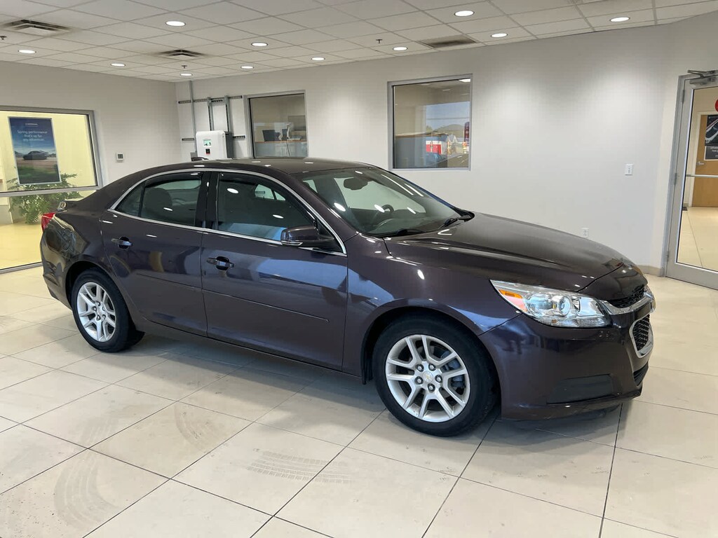 Used 2015 Chevrolet Malibu LT w/1LT Sedan