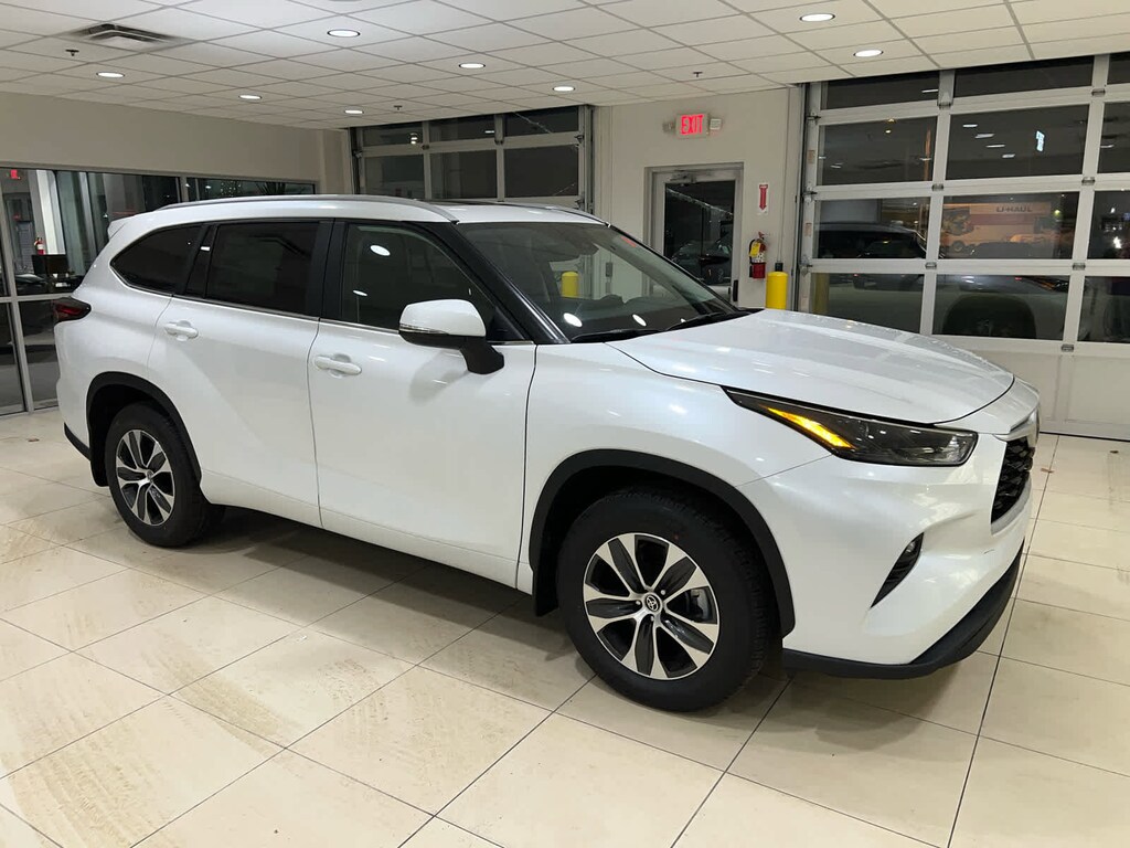 New 2026 Toyota Highlander XLE XLE AWD