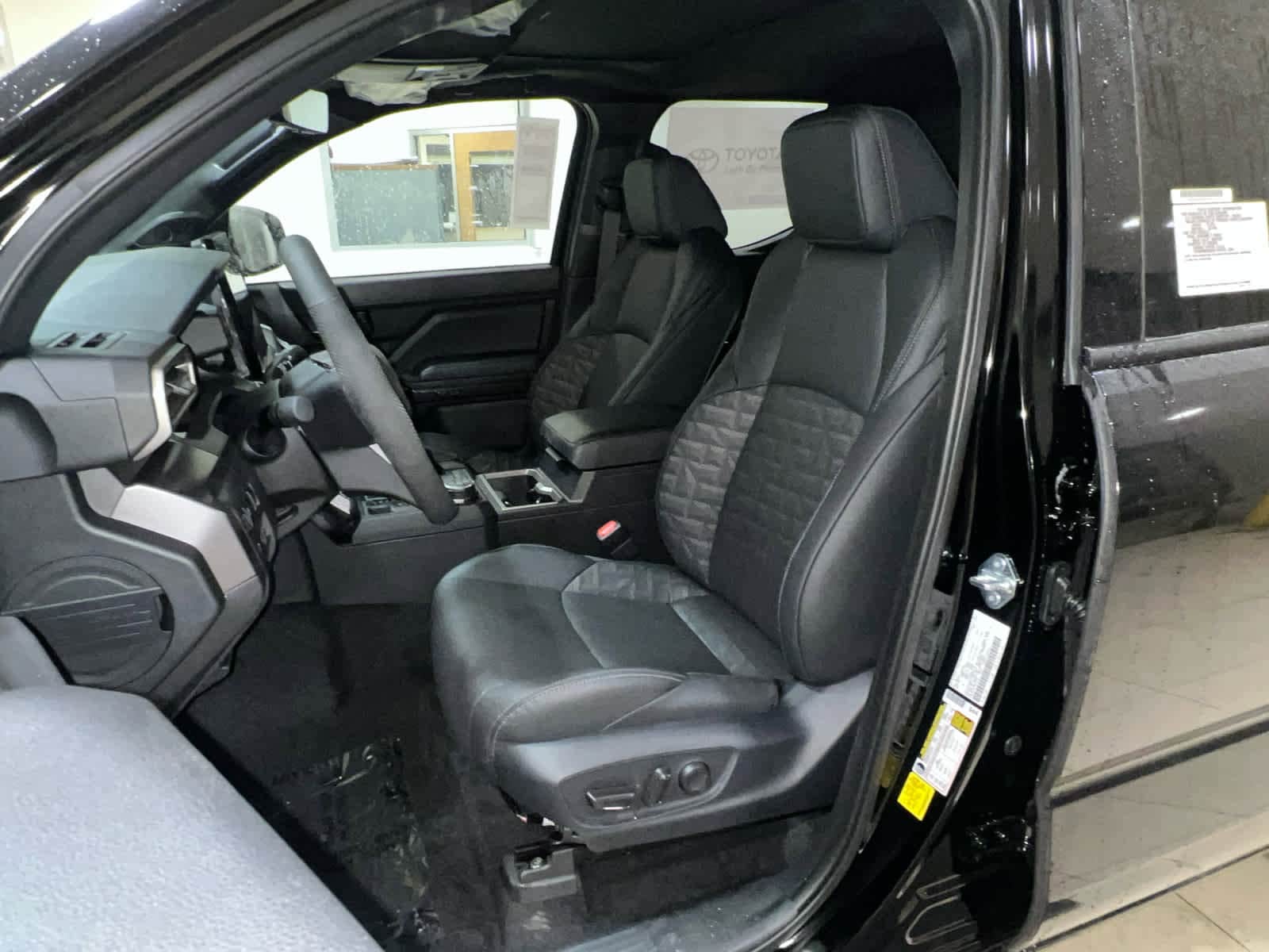 2026 Toyota Tacoma TRD Off Road - Photo 15