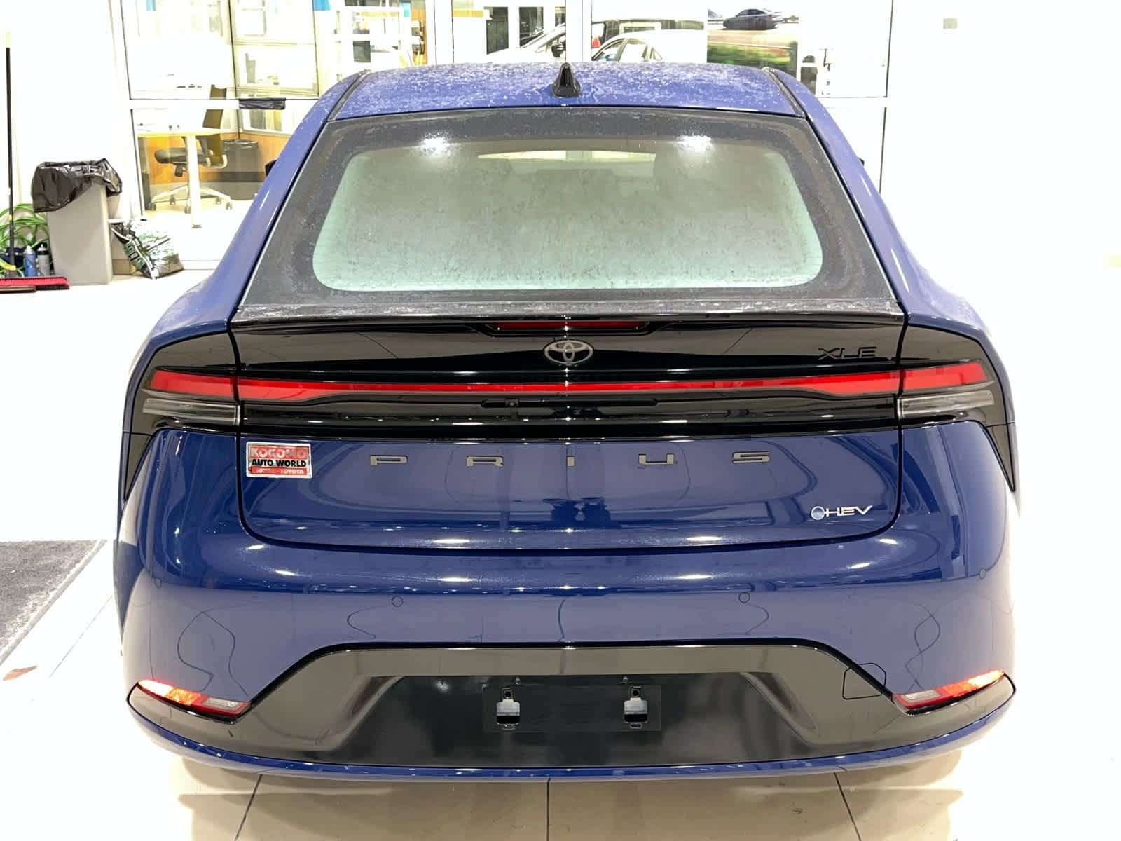 2026 Toyota Prius XLE - Photo 7