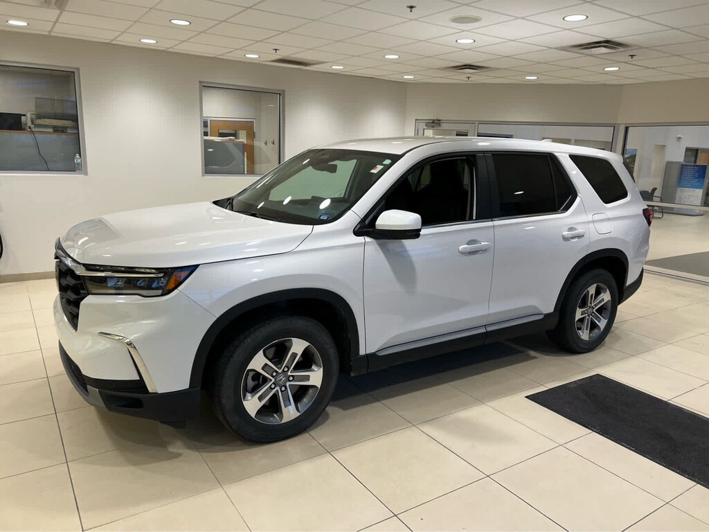 Used 2023 Honda Pilot EX-L 8 Passenger SUV
