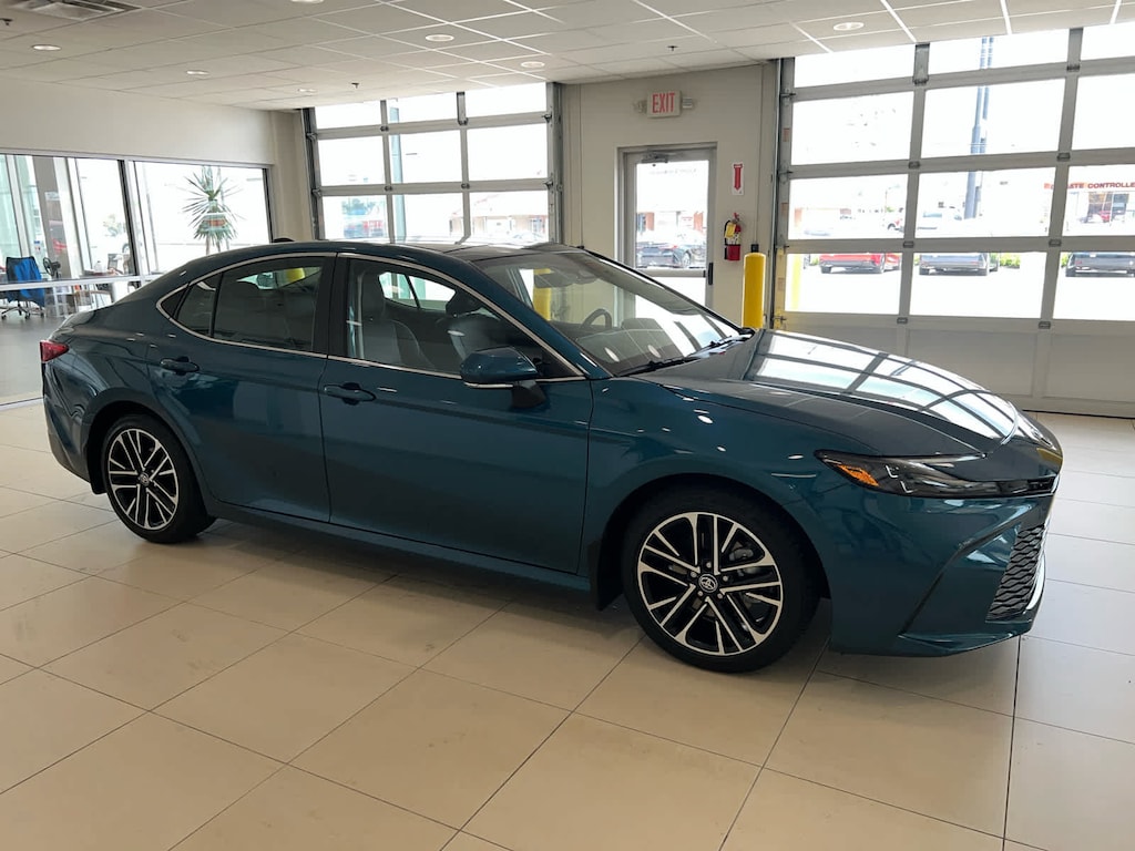 Used 2025 Toyota Camry XLE Sedan