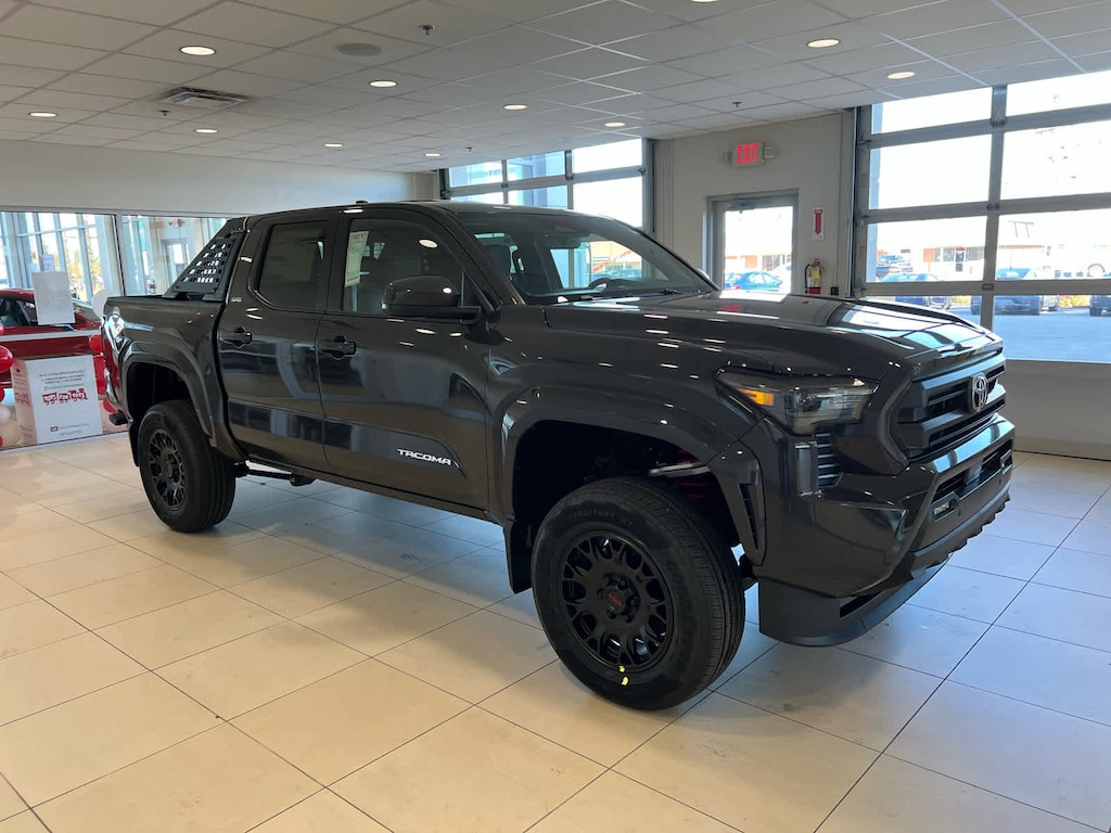 New 2025 Toyota Tacoma SR5 4X4 DOUBLE CAB