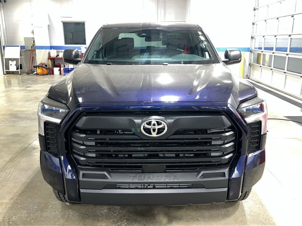 New 2026 Toyota Tundra SR5 SR5 CREWMAX 5.5