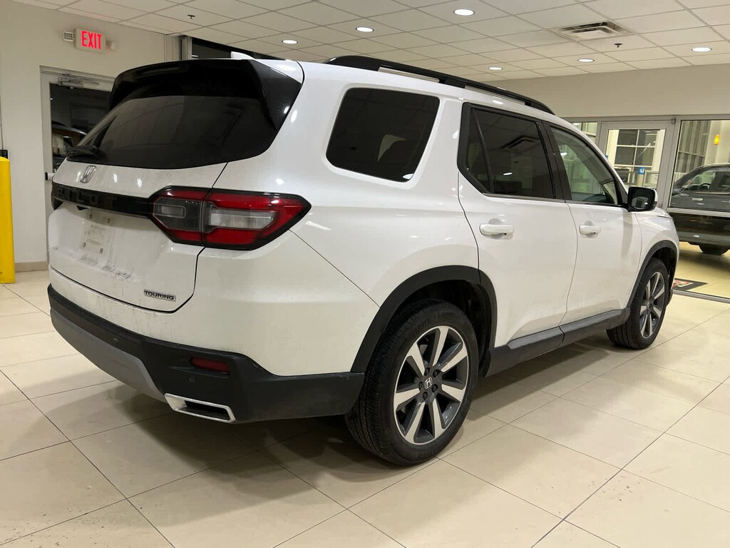 Used 2024 Honda Pilot Touring SUV
