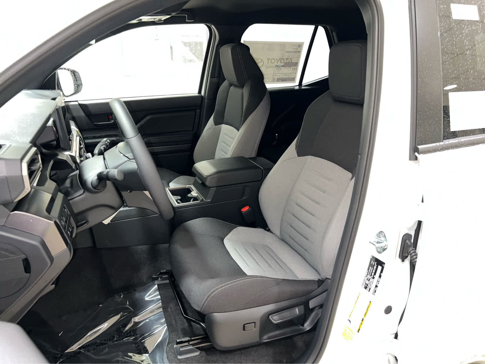 2026 Toyota 4Runner TRD Sport - Photo 14