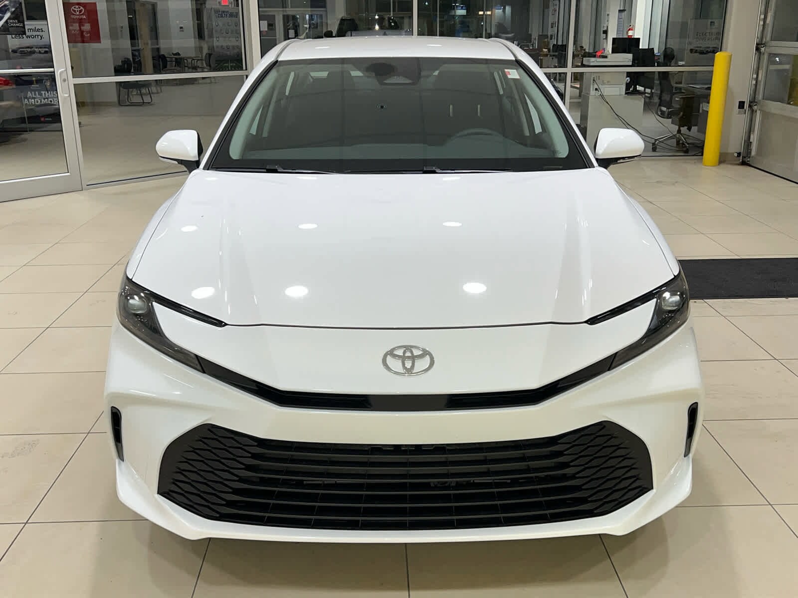 2025 Toyota Camry LE photo 3