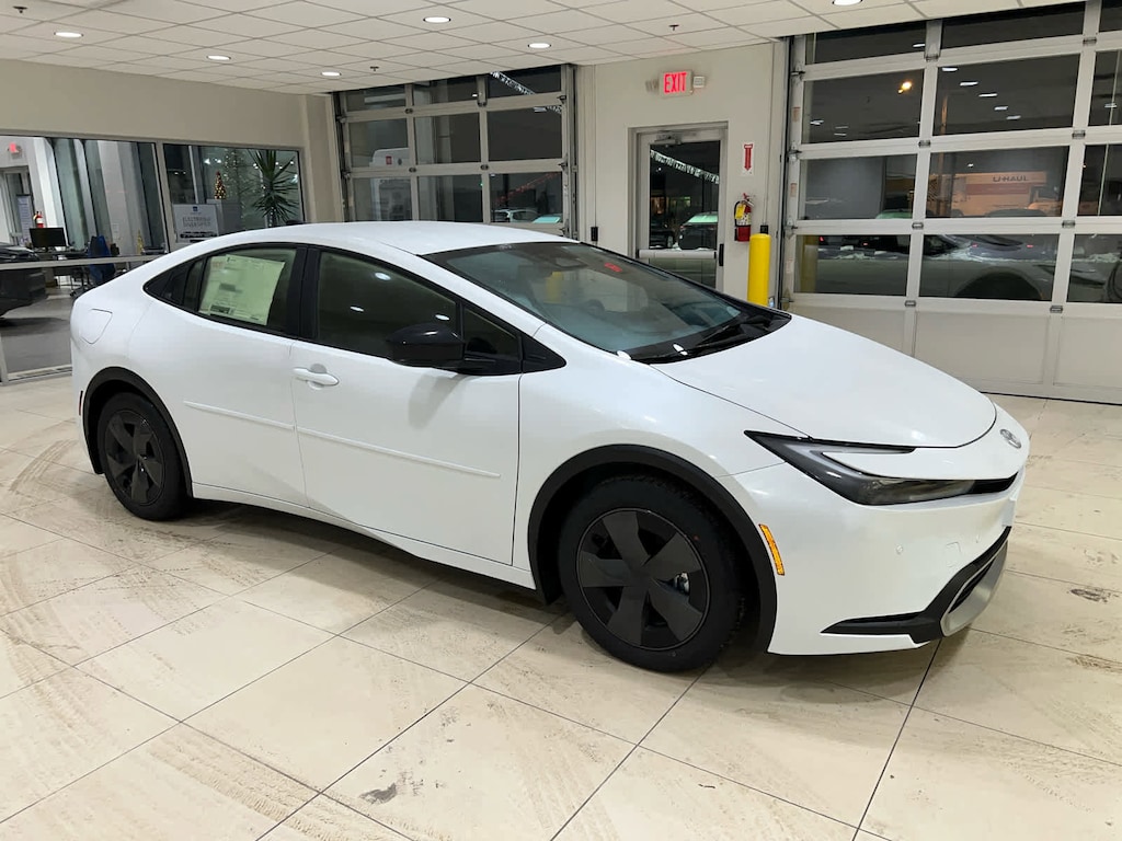 New 2026 Toyota Prius Plug-in Hybrid SE PLUG-IN HYBRID