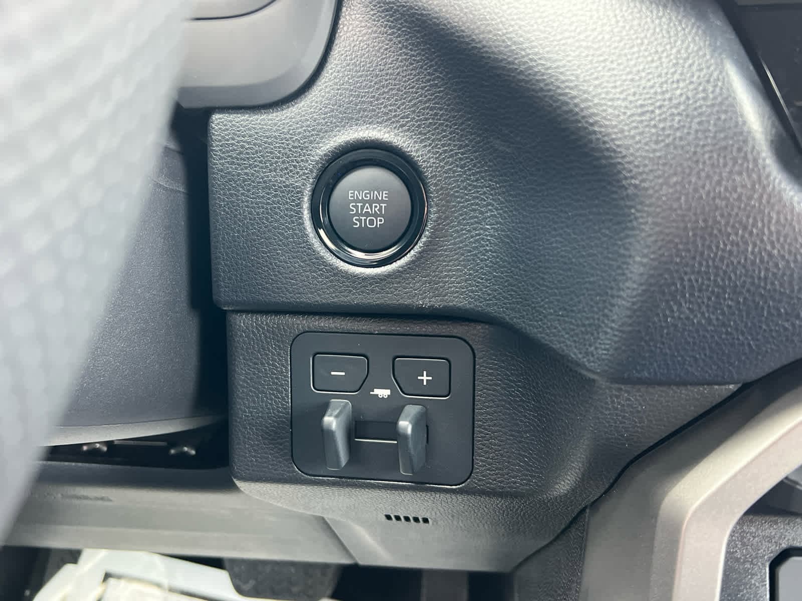 2026 Toyota Tundra SR5 - Photo 22