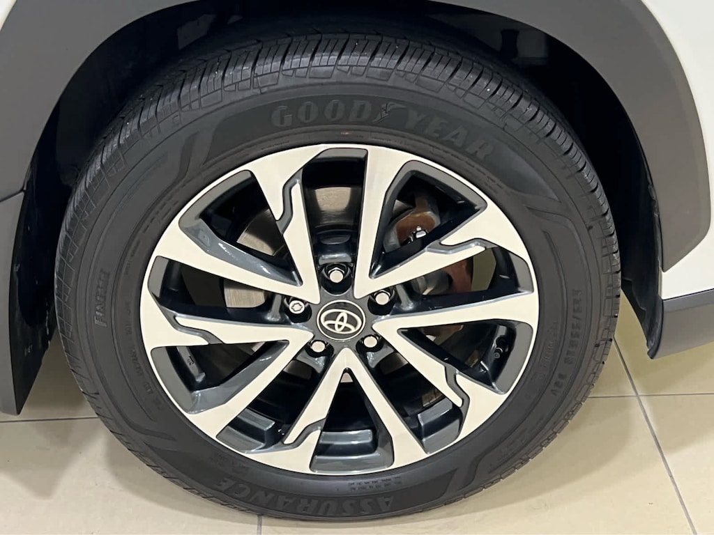 Used 2024 Toyota Corolla Cross XLE SUV