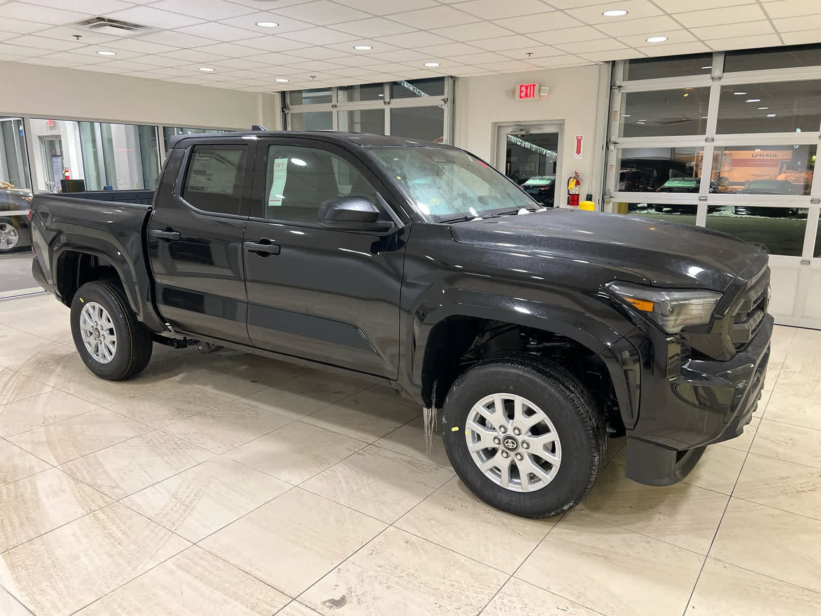 2025 Toyota Tacoma SR's photo