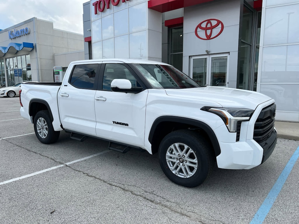 New 2026 Toyota Tundra SR5 SR5 CREWMAX 5.5