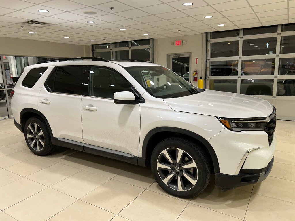 Used 2024 Honda Pilot Touring SUV