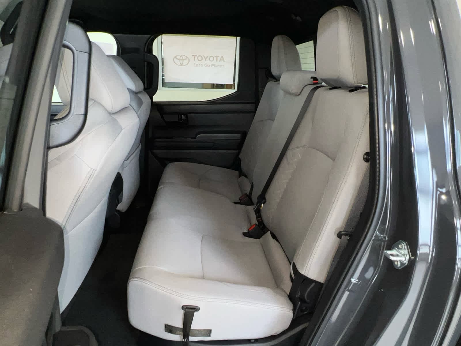 2026 Toyota Tacoma SR5 - Photo 12