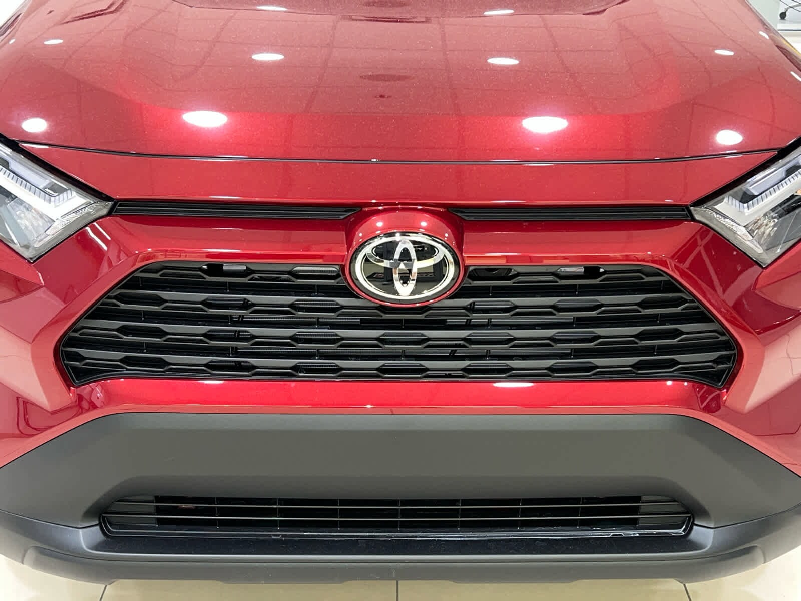 2025 Toyota RAV4 LE photo 4