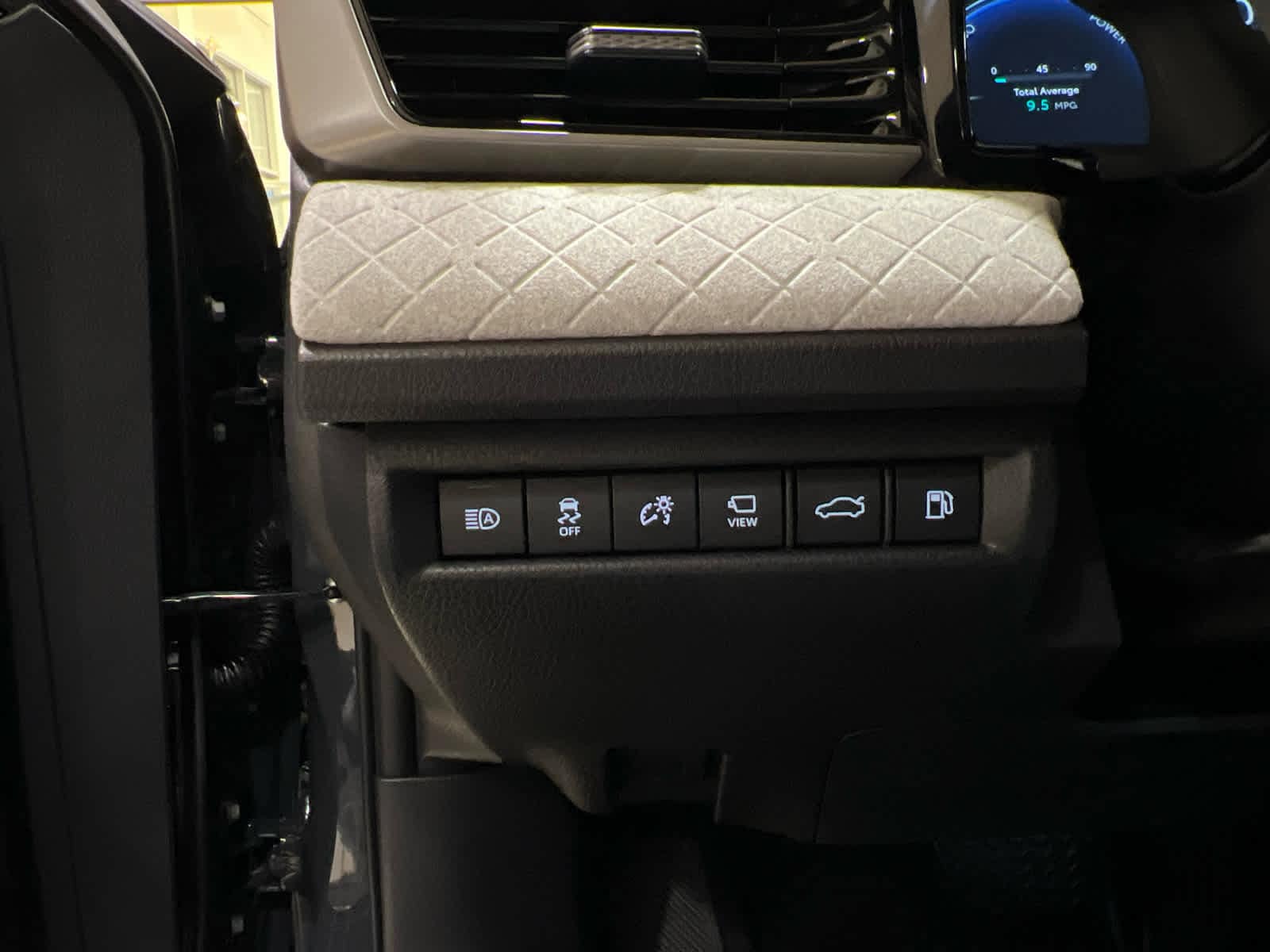 2026 Toyota Camry XLE - Photo 19