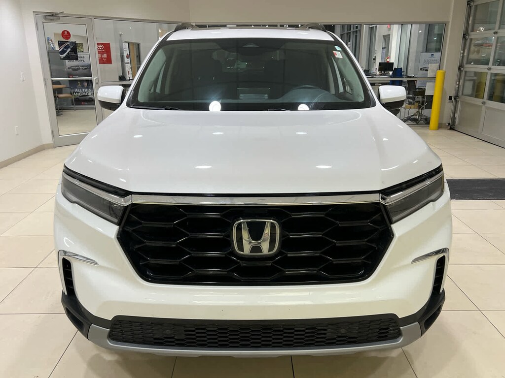 Used 2024 Honda Pilot Touring SUV