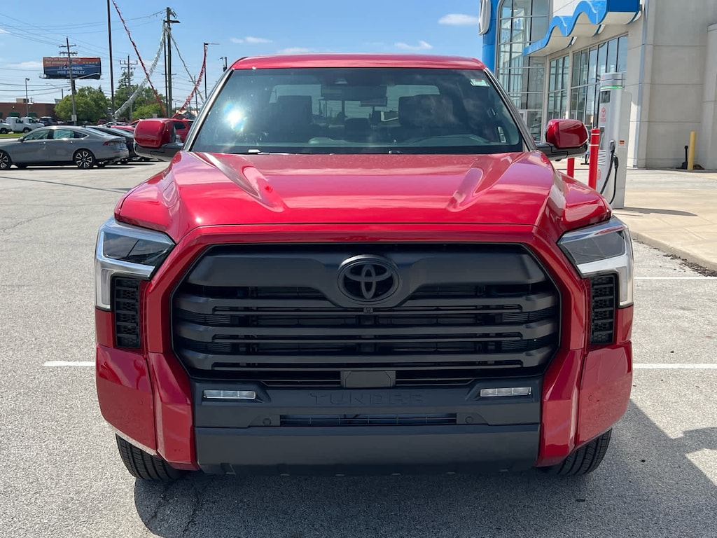 New 2026 Toyota Tundra SR5 SR5 CREWMAX 5.5