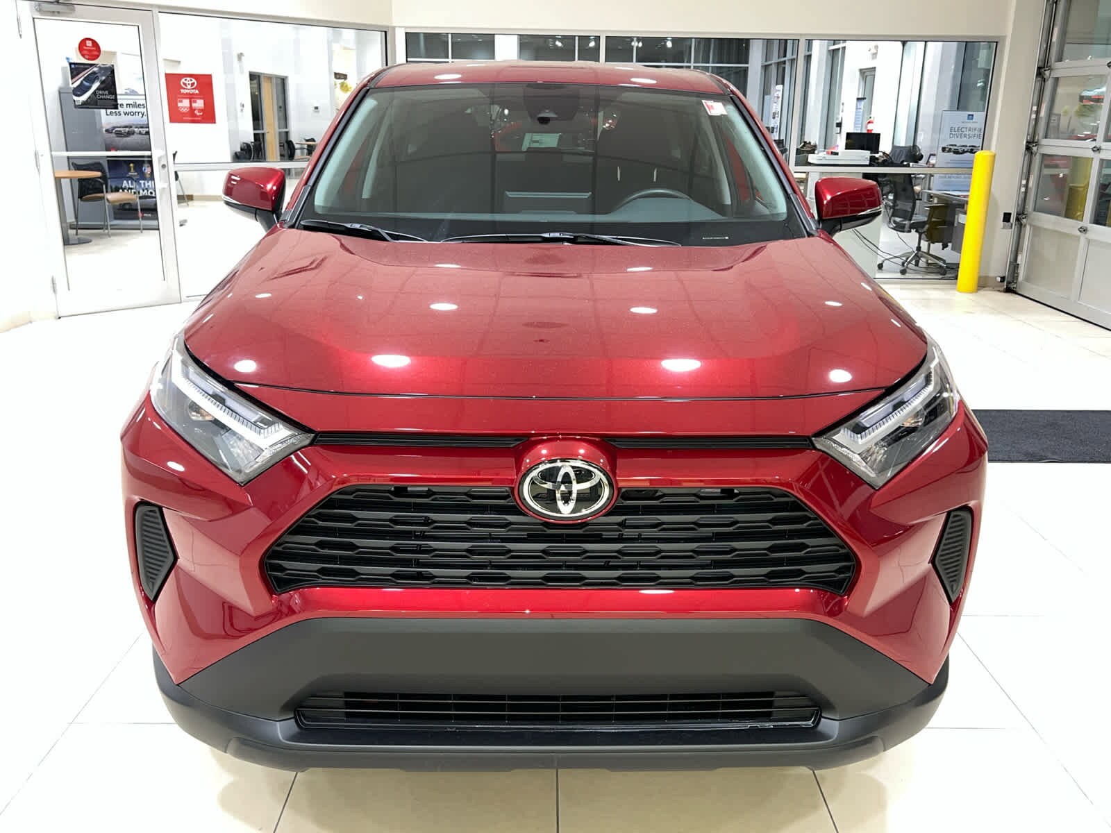 2025 Toyota RAV4 LE photo 3