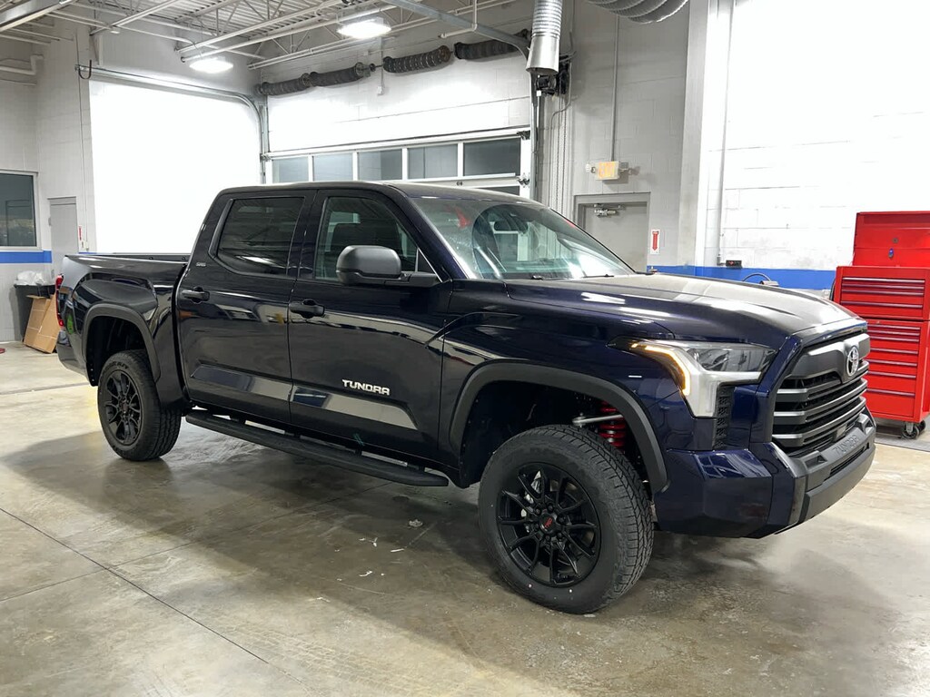 New 2026 Toyota Tundra SR5 SR5 CREWMAX 5.5