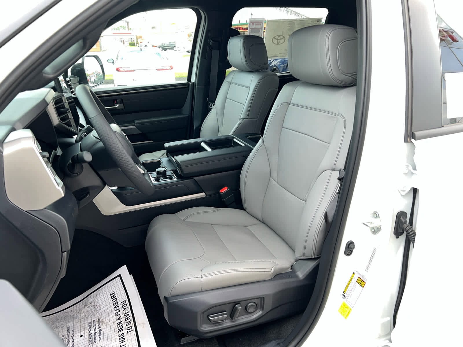 2026 Toyota Tundra SR5 - Photo 15