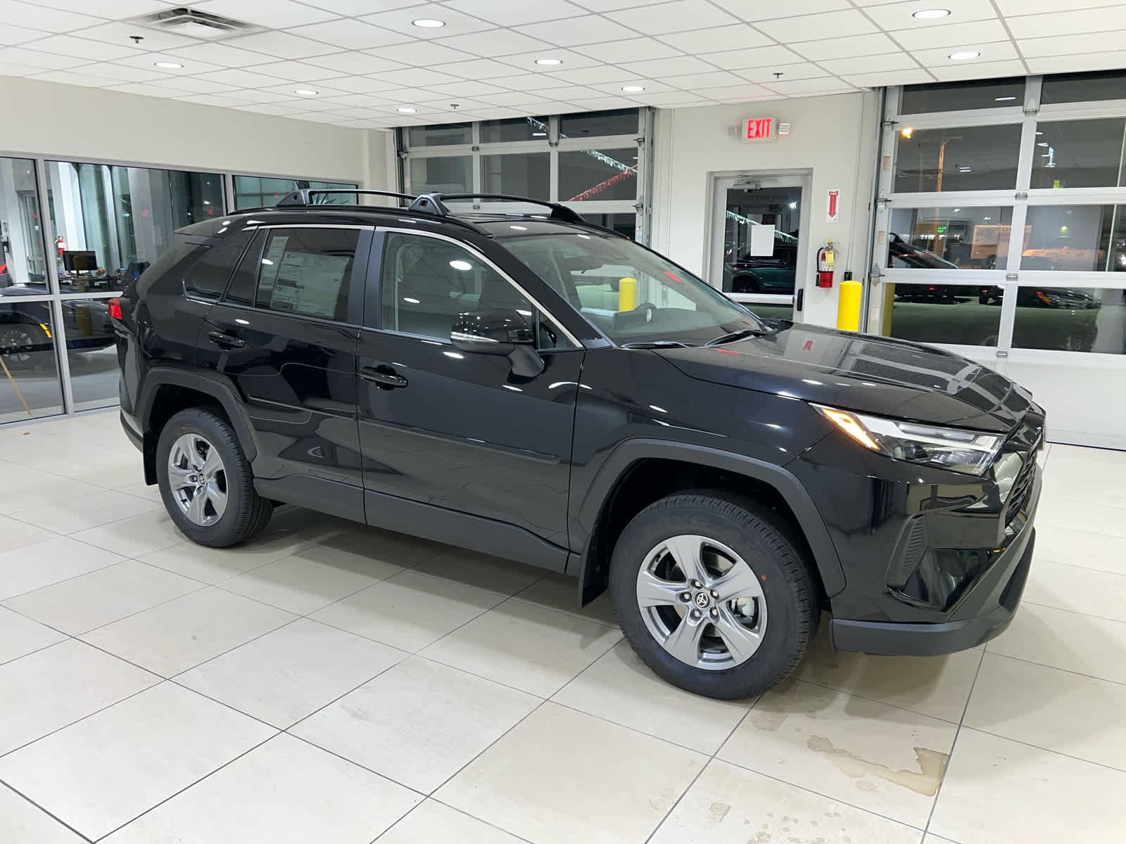 2025 Toyota RAV4 XLE AWD SUV 