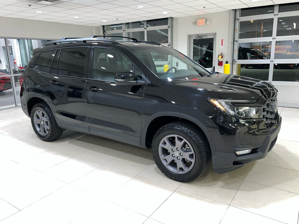 Used 2024 Honda Passport TrailSport SUV