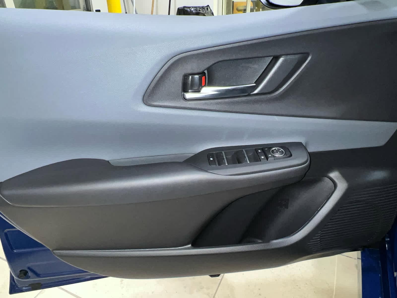 2026 Toyota Prius XLE - Photo 11