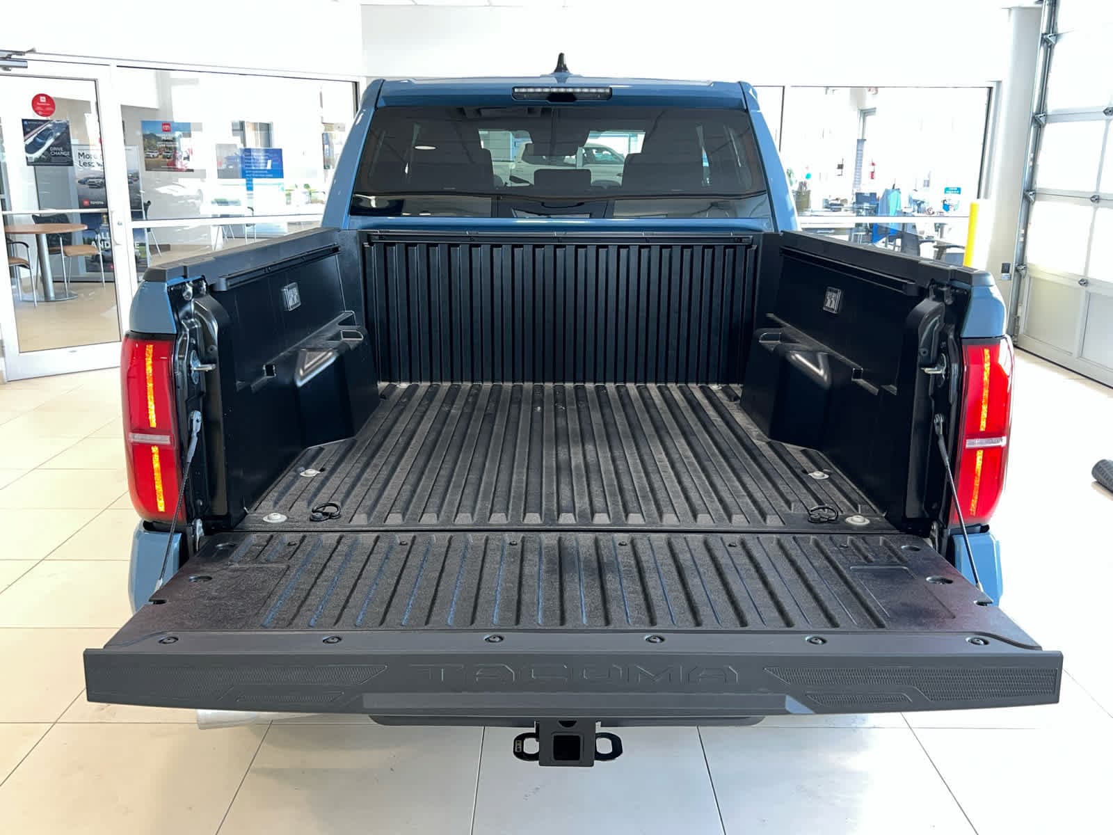 2026 Toyota Tacoma TRD Sport - Photo 10