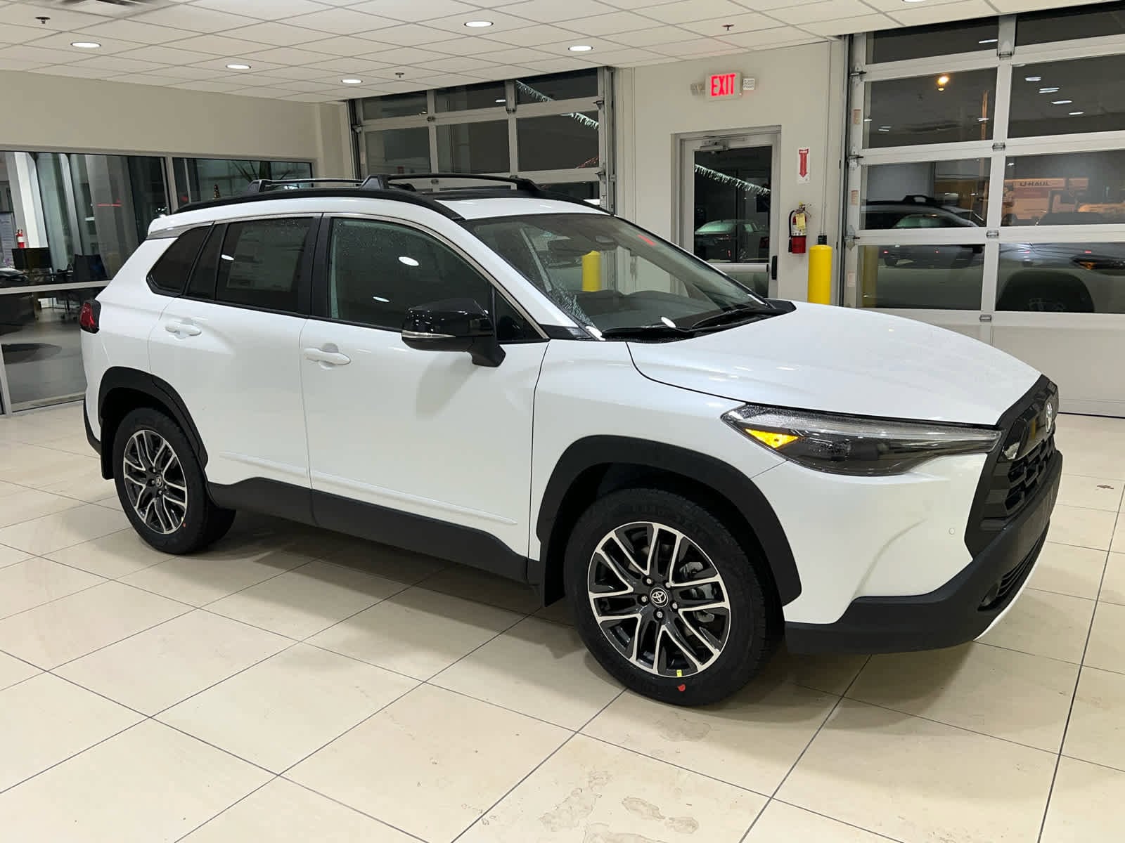 2026 Toyota Corolla Cross XLE's photo