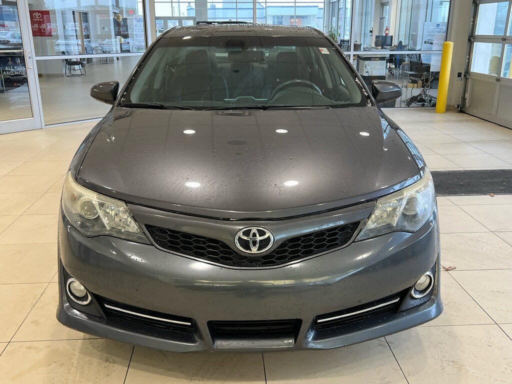 Used 2013 Toyota Camry SE Sedan