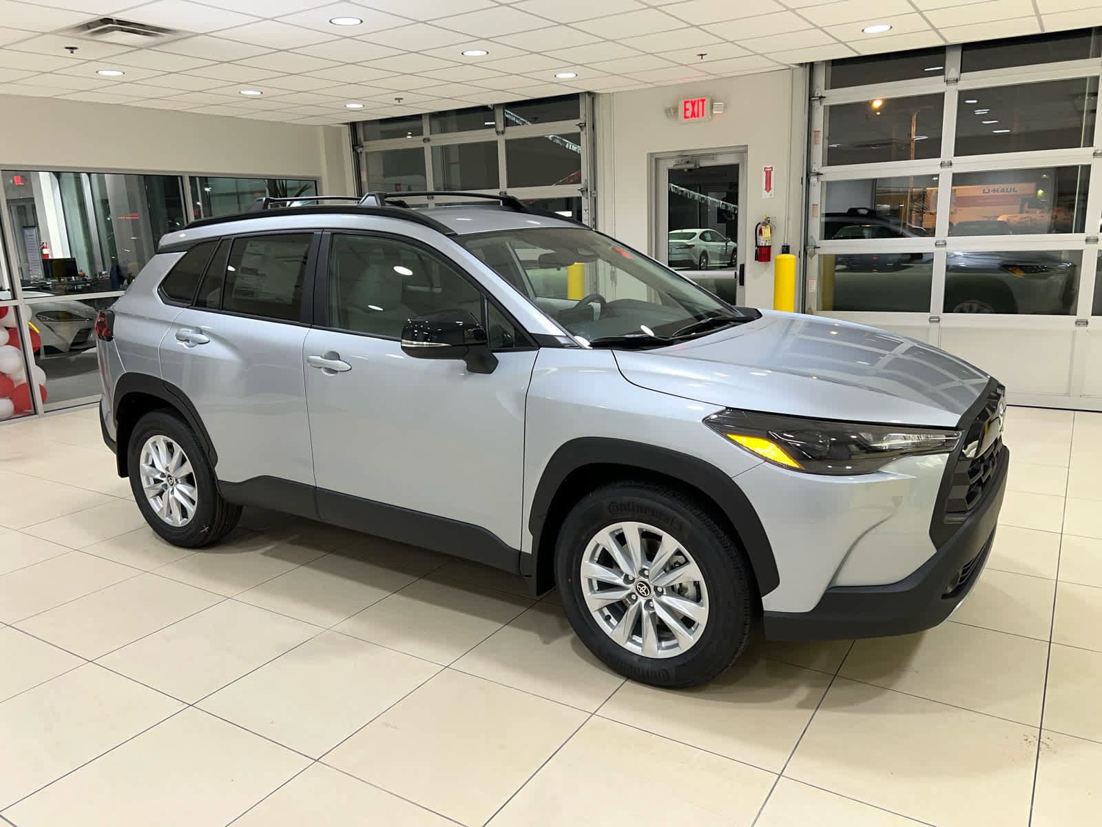 2026 Toyota Corolla Cross LE's photo