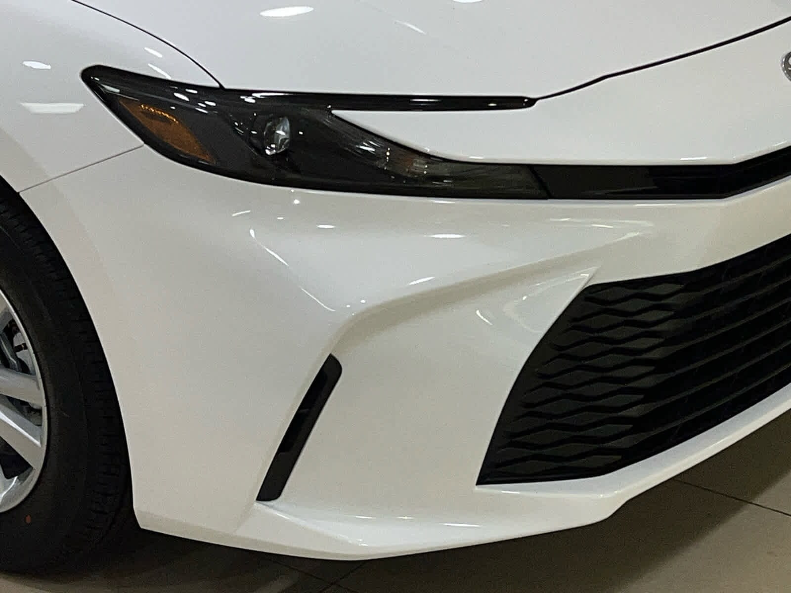 2025 Toyota Camry LE photo 2
