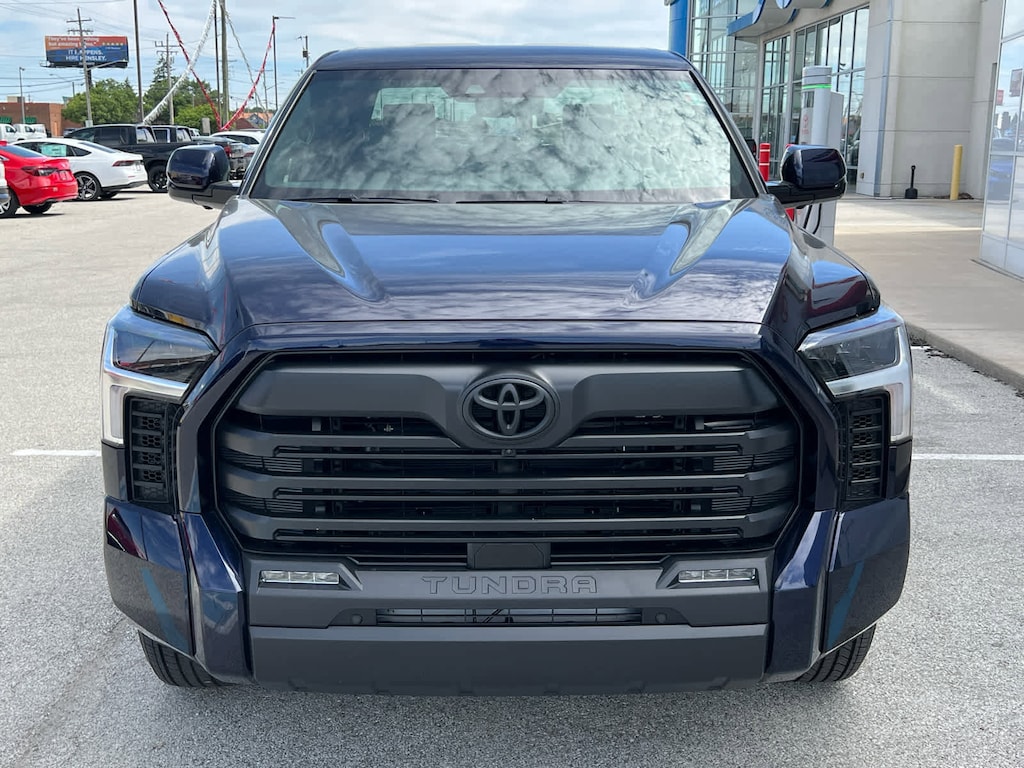 New 2026 Toyota Tundra SR5 SR5 CREWMAX 5.5