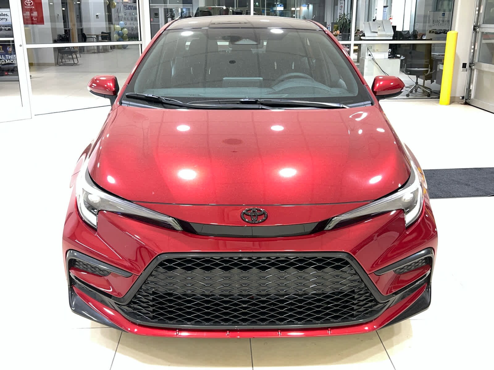 2026 Toyota Corolla SE photo 3