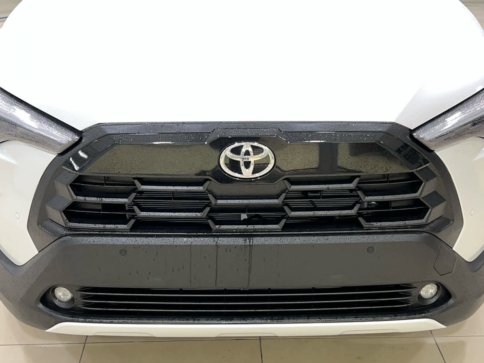 2026 Toyota Corolla Cross XLE photo 2