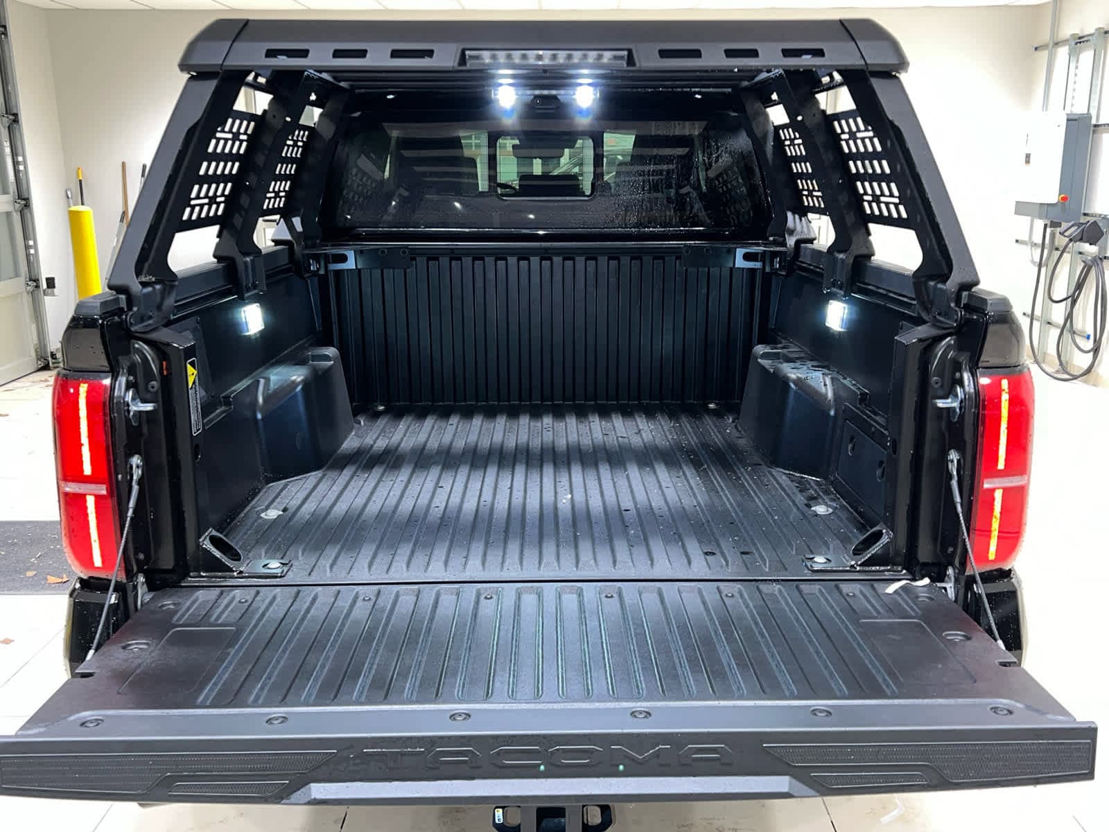 2026 Toyota Tacoma TRD Off Road - Photo 11