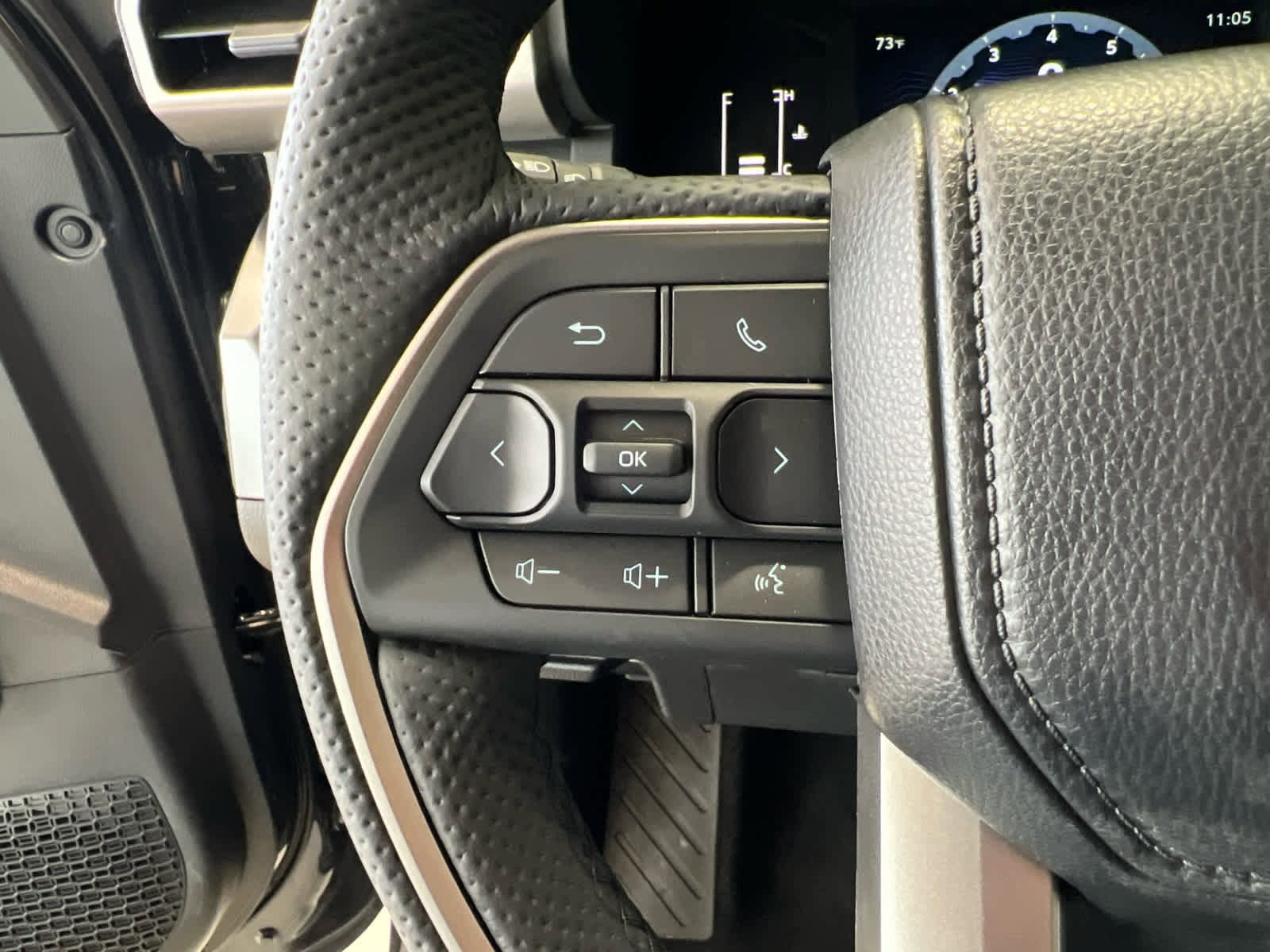 2026 Toyota Tacoma SR5 - Photo 17