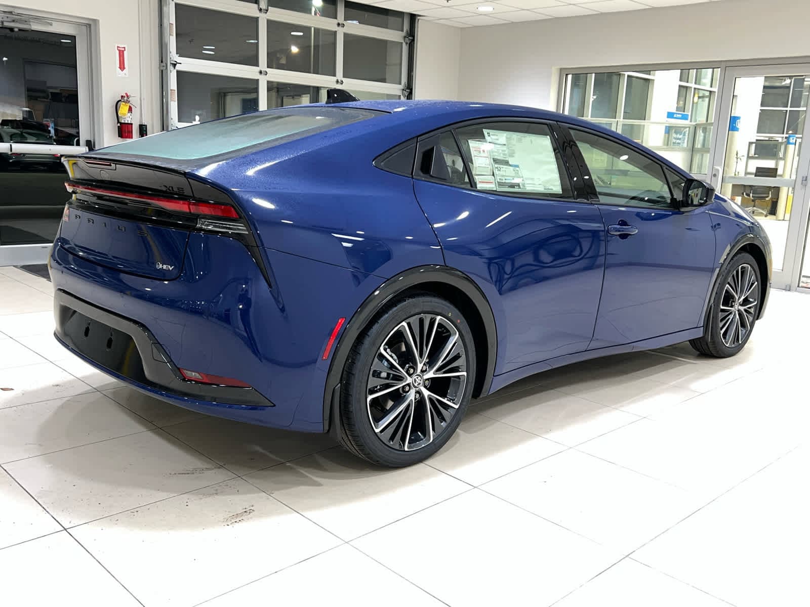 2026 Toyota Prius XLE - Photo 6