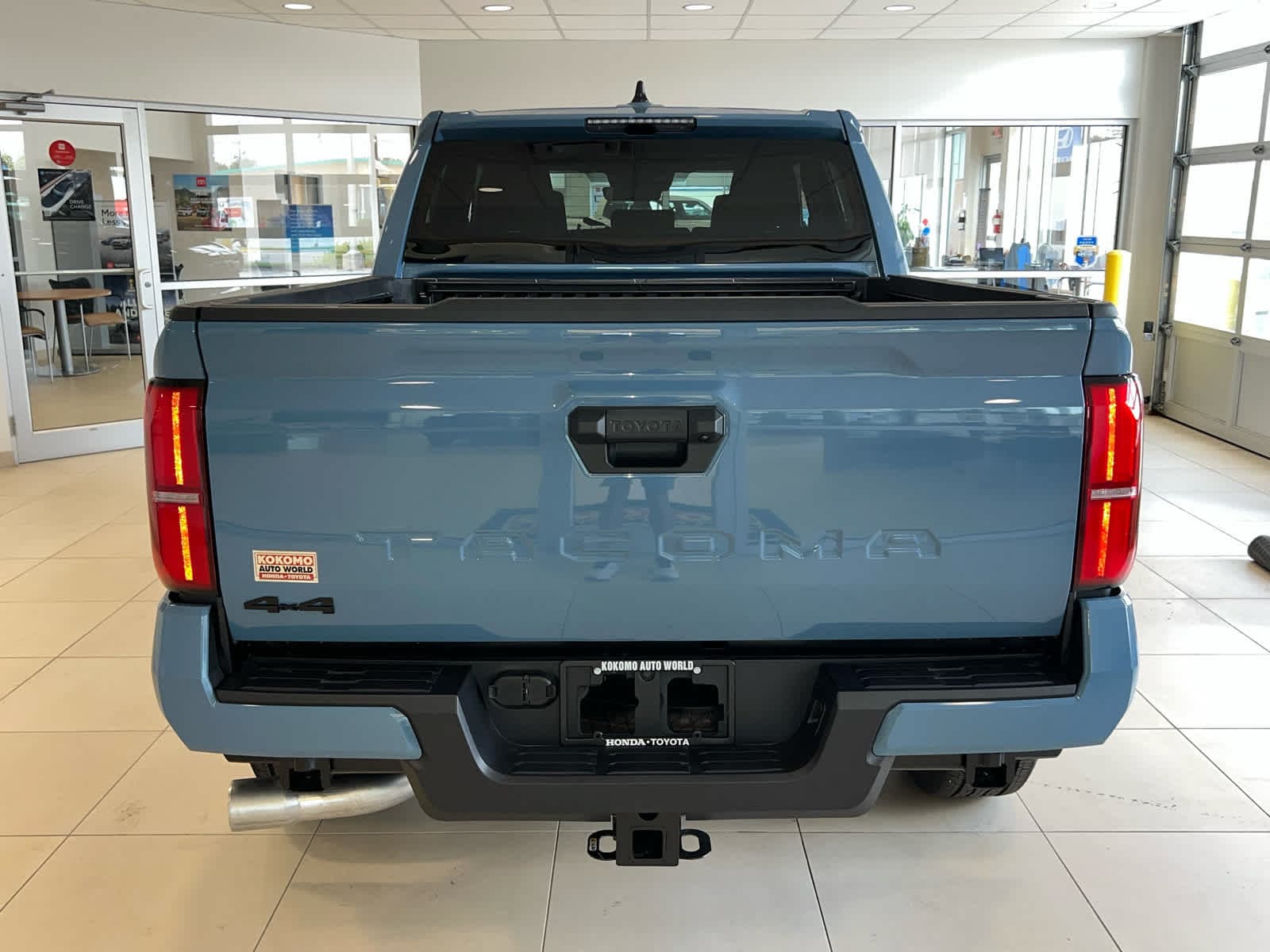 2026 Toyota Tacoma TRD Sport - Photo 8